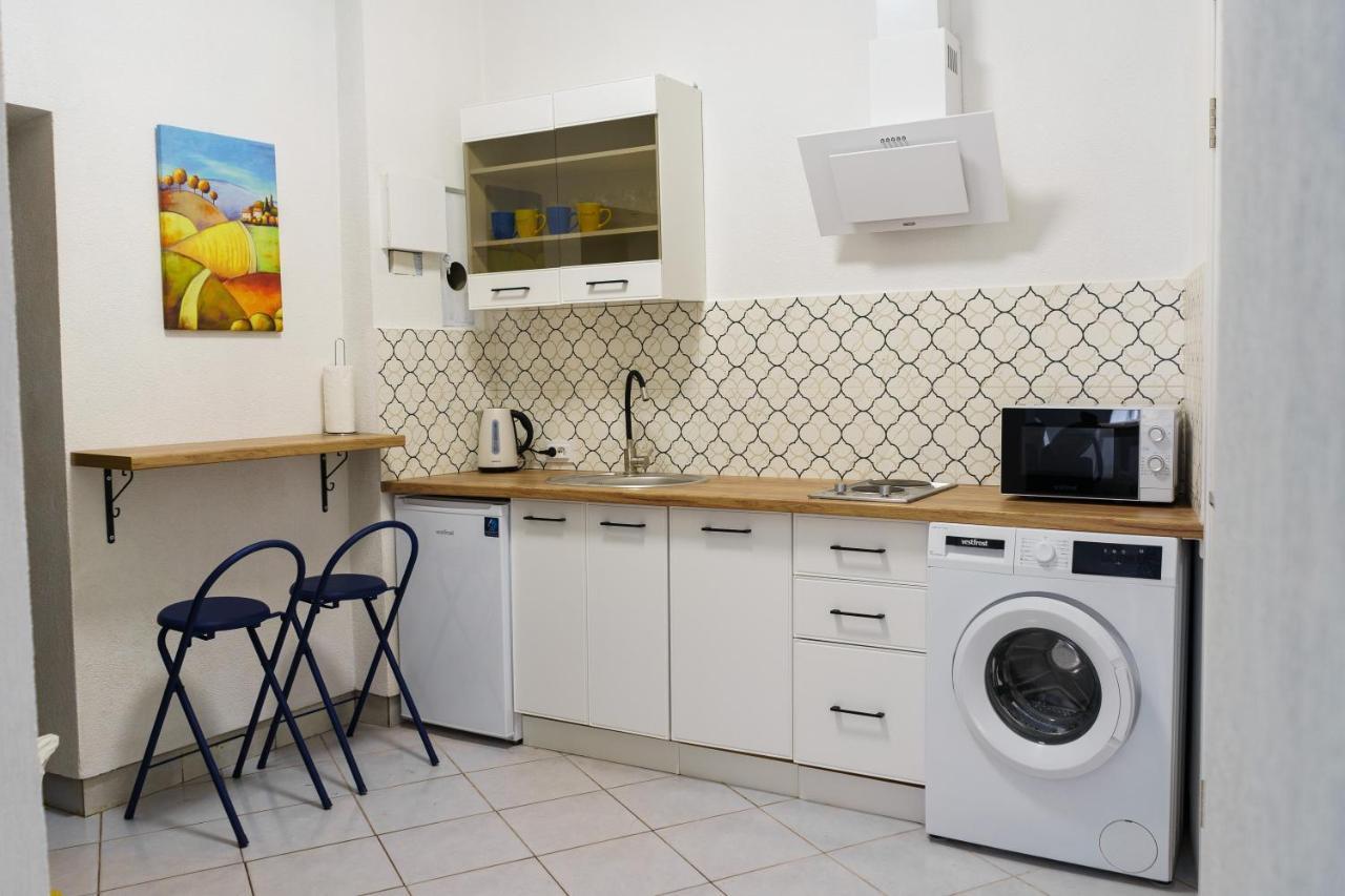 Charming Apartments In The Heart Of Lviv - Valova, Nasypna Str Exterior foto