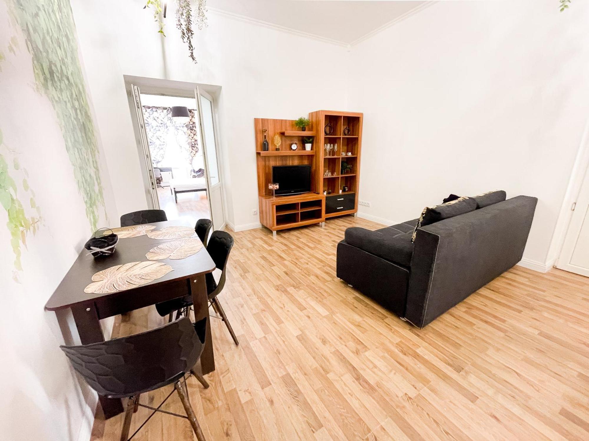 Charming Apartments In The Heart Of Lviv - Valova, Nasypna Str Exterior foto