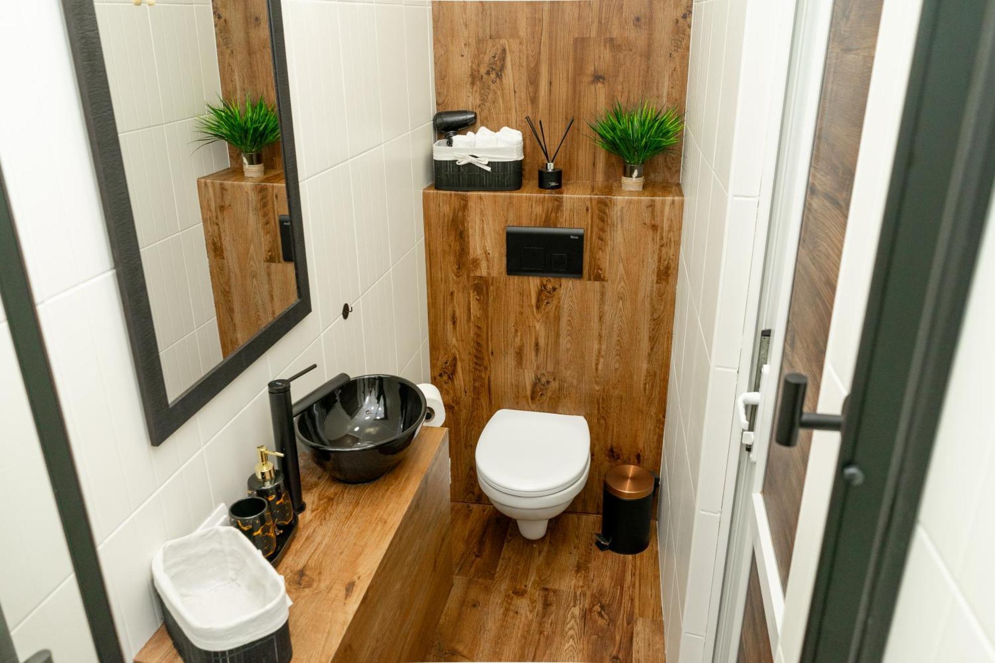 Charming Apartments In The Heart Of Lviv - Valova, Nasypna Str Exterior foto