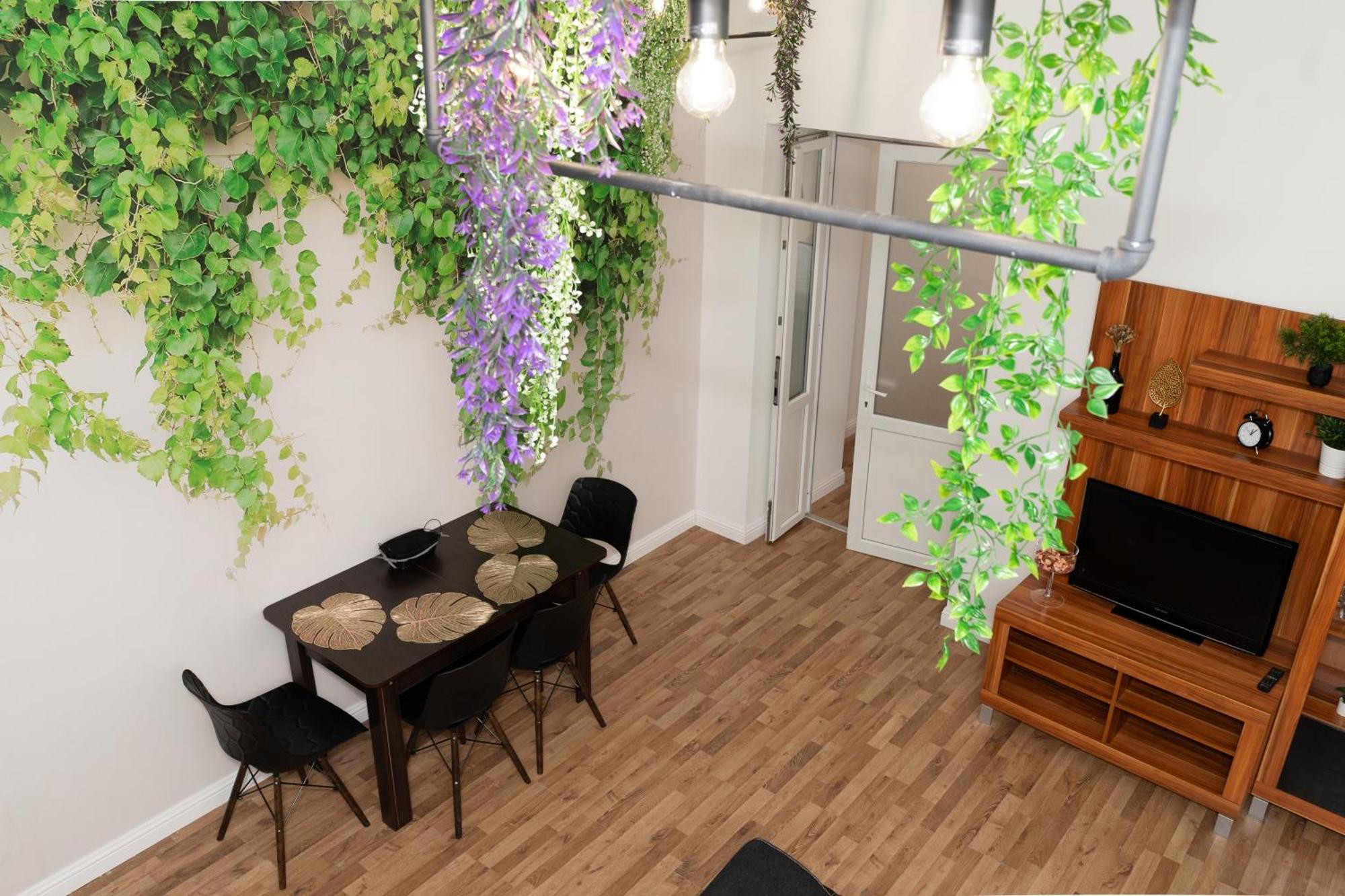 Charming Apartments In The Heart Of Lviv - Valova, Nasypna Str Exterior foto