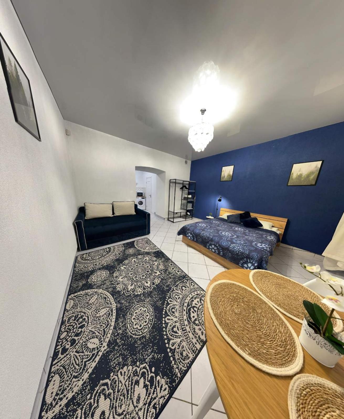 Charming Apartments In The Heart Of Lviv - Valova, Nasypna Str Quarto foto